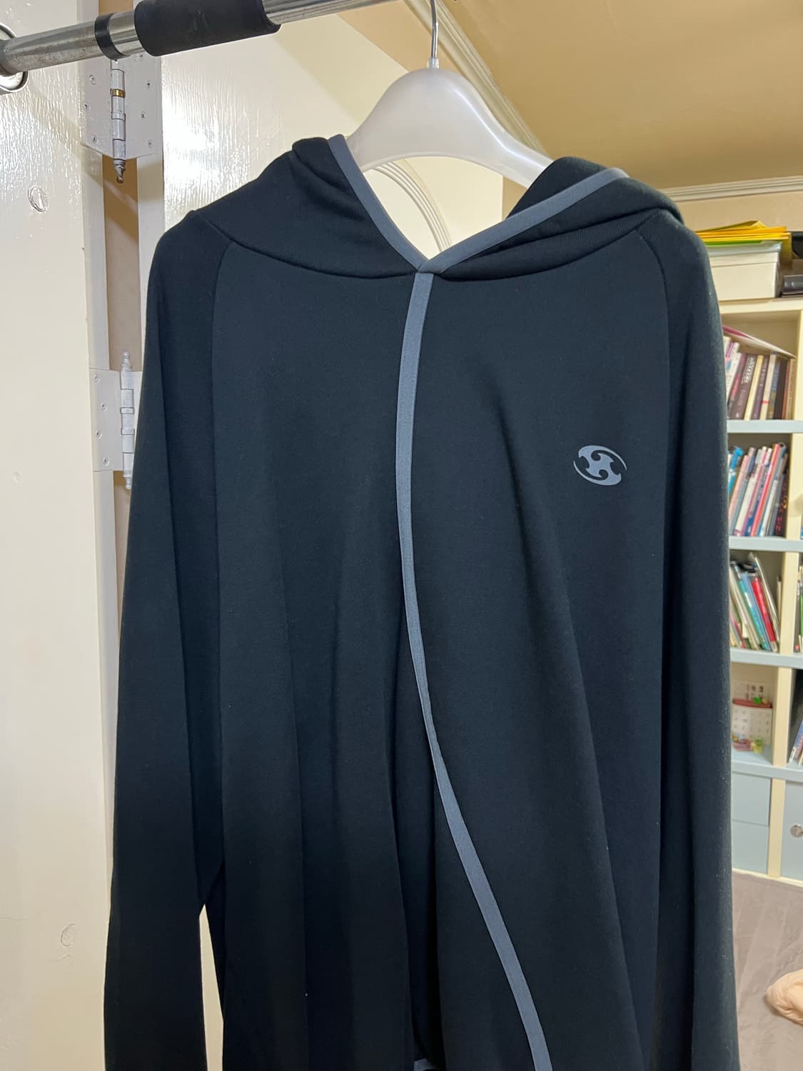 산산기어 테이프드 후디 24fw 블랙 2사이즈 상품이미지2