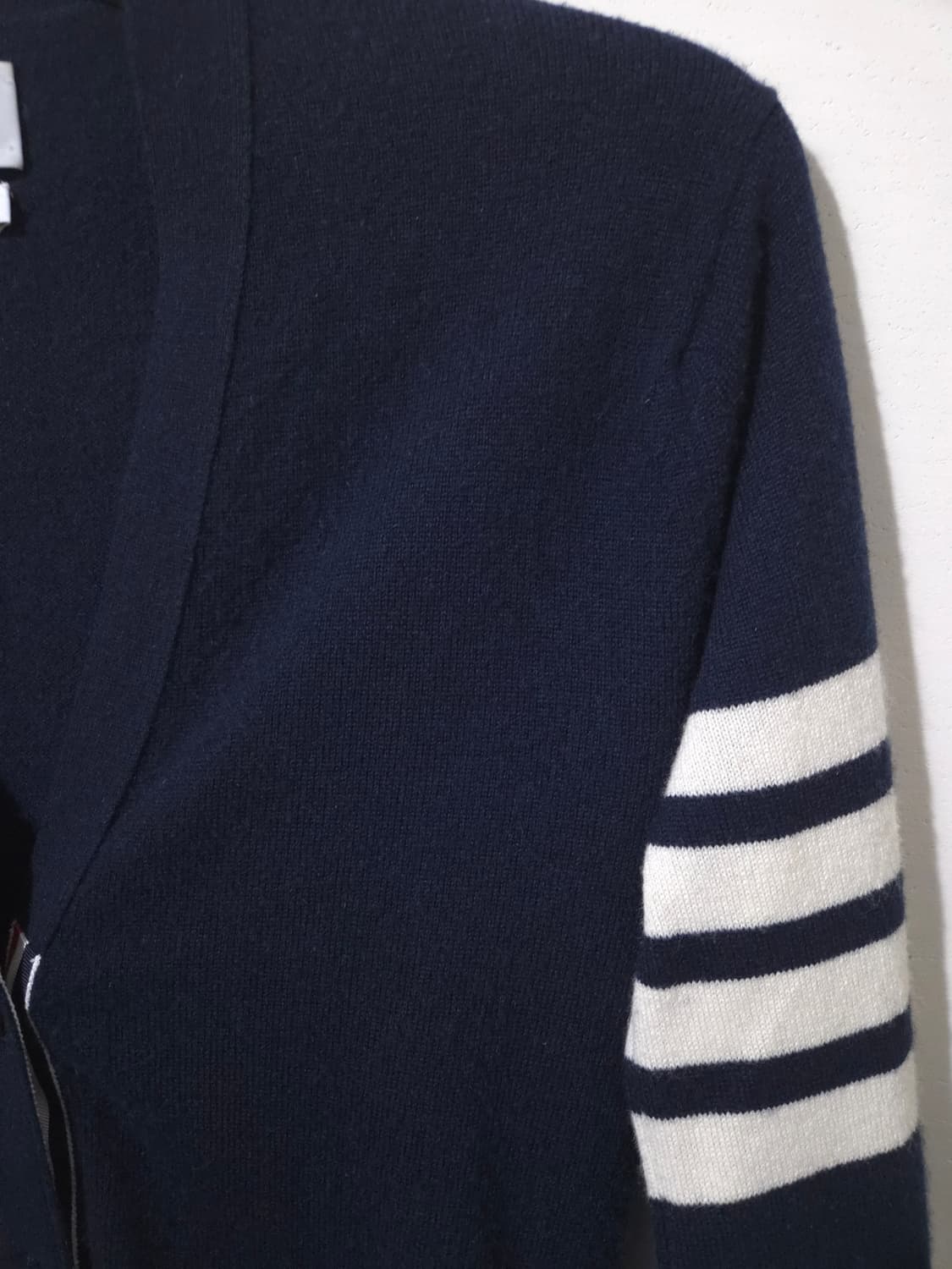 [새상품급 , 42Size] 톰브라운 여성 풀 캐시미어 가디건  상품이미지4