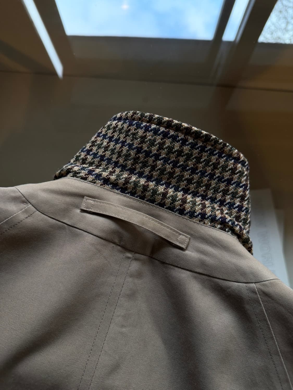 버버리 아이리쉬 트위드 래글런 코트 100 상품이미지5