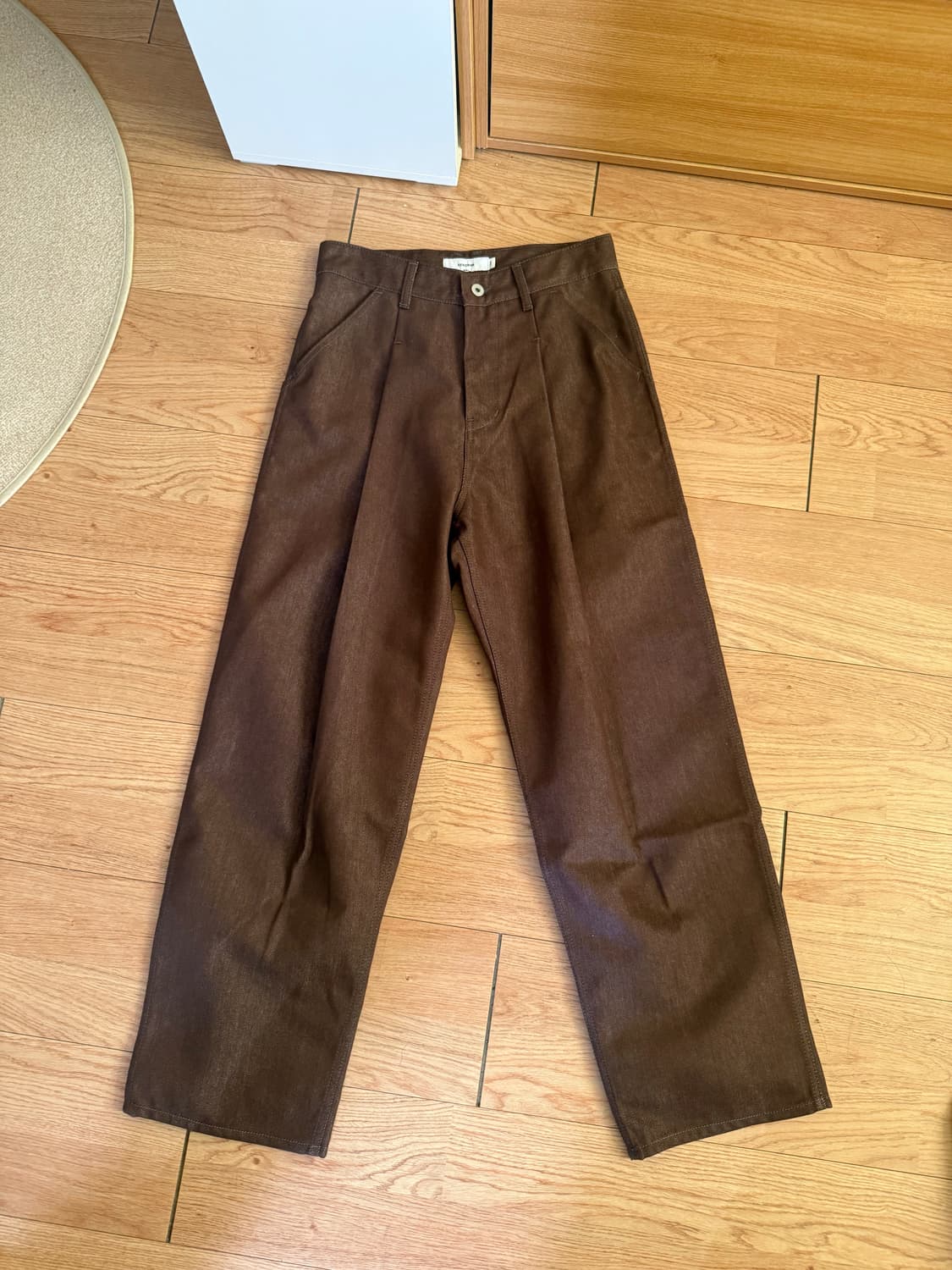 (S size) 새상품 제로 클린 딥 원턱 데님팬츠 브라운  상품이미지1
