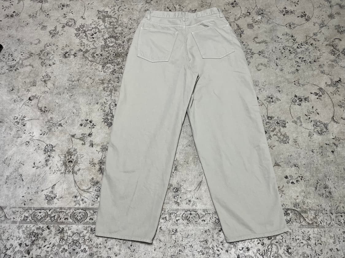 유니클로 U 르메르맛 베이지 턱 데님팬츠 상품이미지3