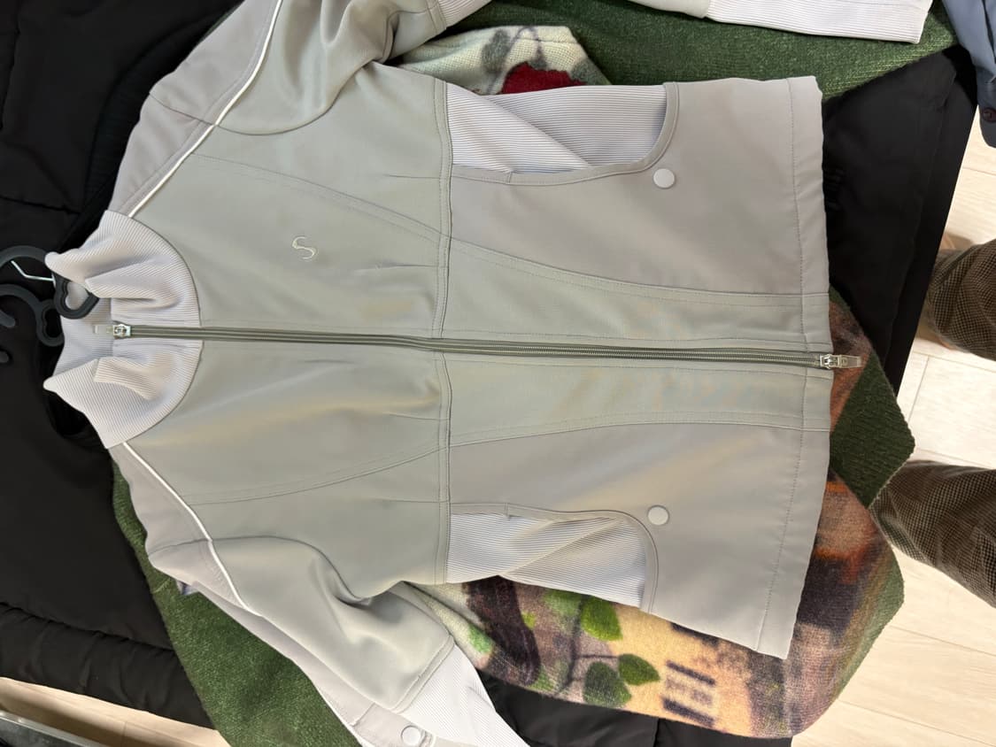 Ojos 집업 자켓 상품이미지1