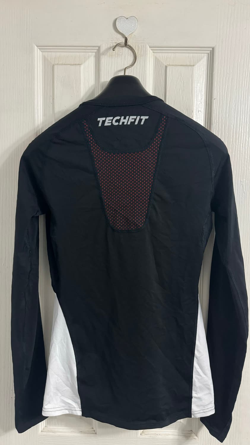 아디다스 테크핏 클라이마쿨 기능성 언더셔츠 상품이미지2