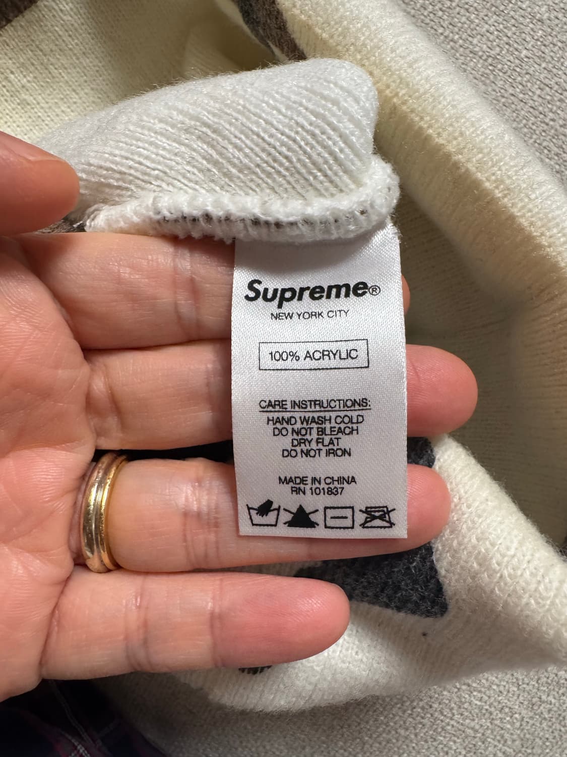 슈프림 카모 비니 상품이미지2