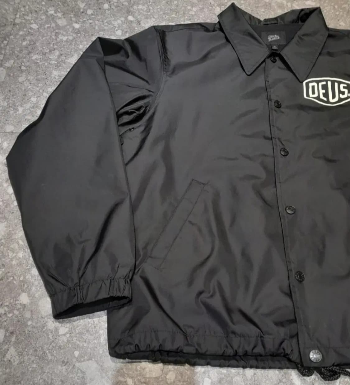 💥데우스 엑스마키나 서울 코치자켓 (XL)
 상품이미지4