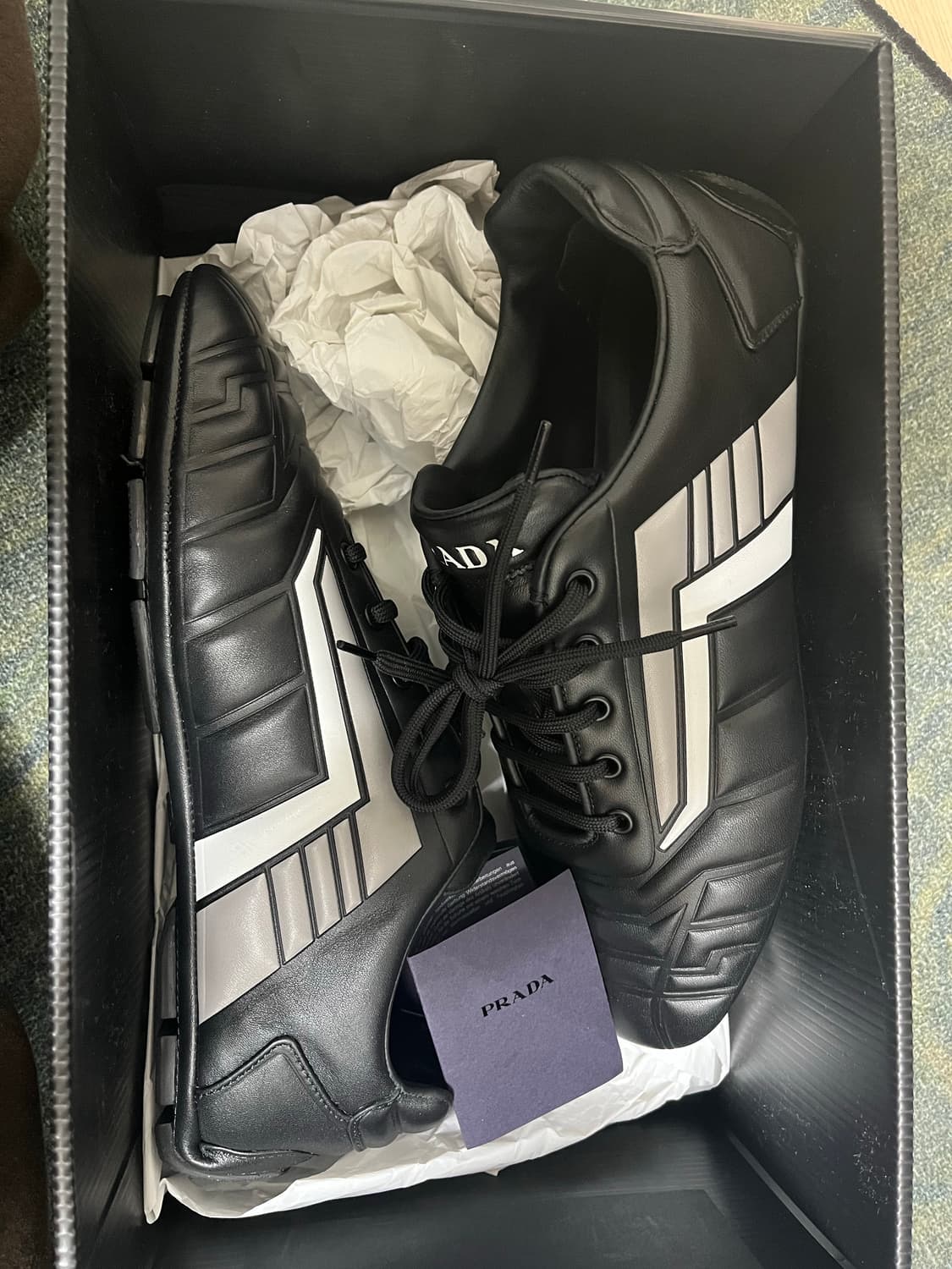 Prada 20fw Vitello Soft Leather Sneakers 상품이미지2