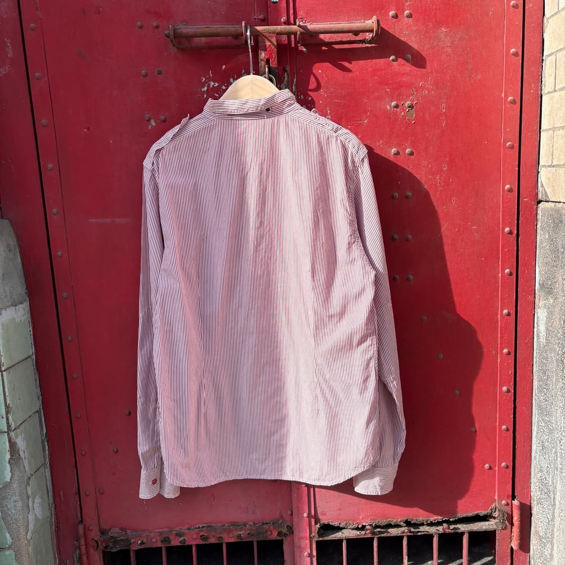 스톤아일랜드 데님스 레드 스트라이프 셔츠 상품이미지5