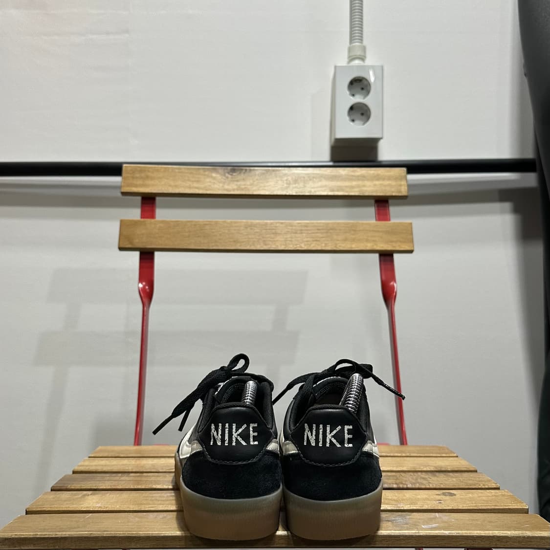 245) 나이키 운동화 여성 여자 신발 제이크루 킬샷 OG 블랙 검솔  상품이미지4