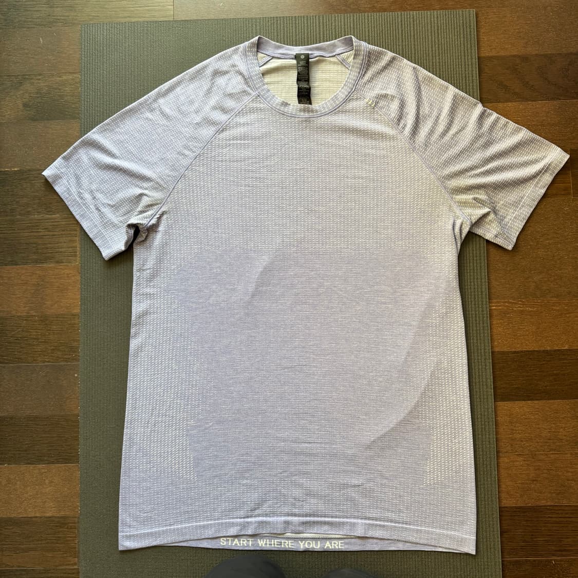 룰루레몬 메탈 벤트 테크 남성 티셔츠 m 사이즈 판매합니다. 상품이미지4