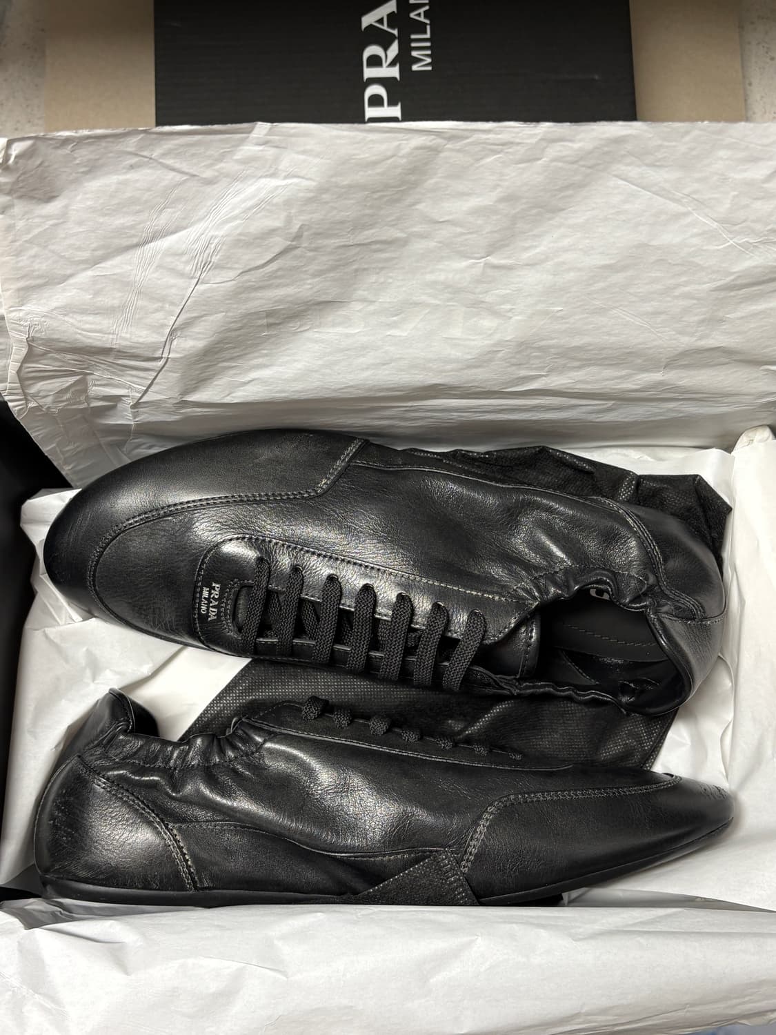 프라다 컬랩스 레더 블랙 uk 8.5 275 새제품 상품이미지2