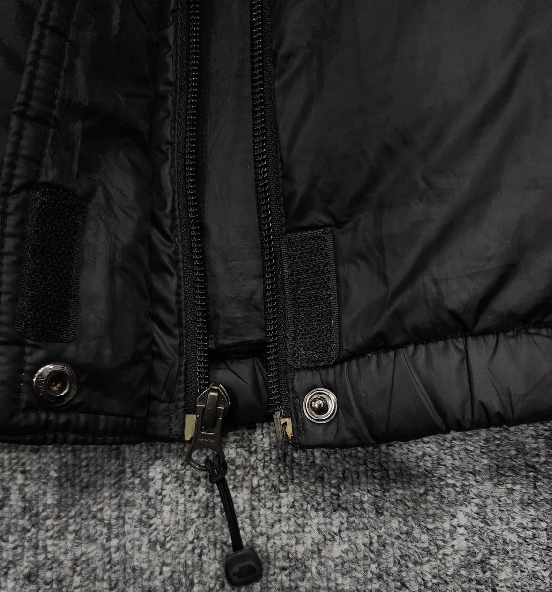 노스페이스 700 구스 패딩 블랙 숏패딩 85(여성M) 상품이미지6