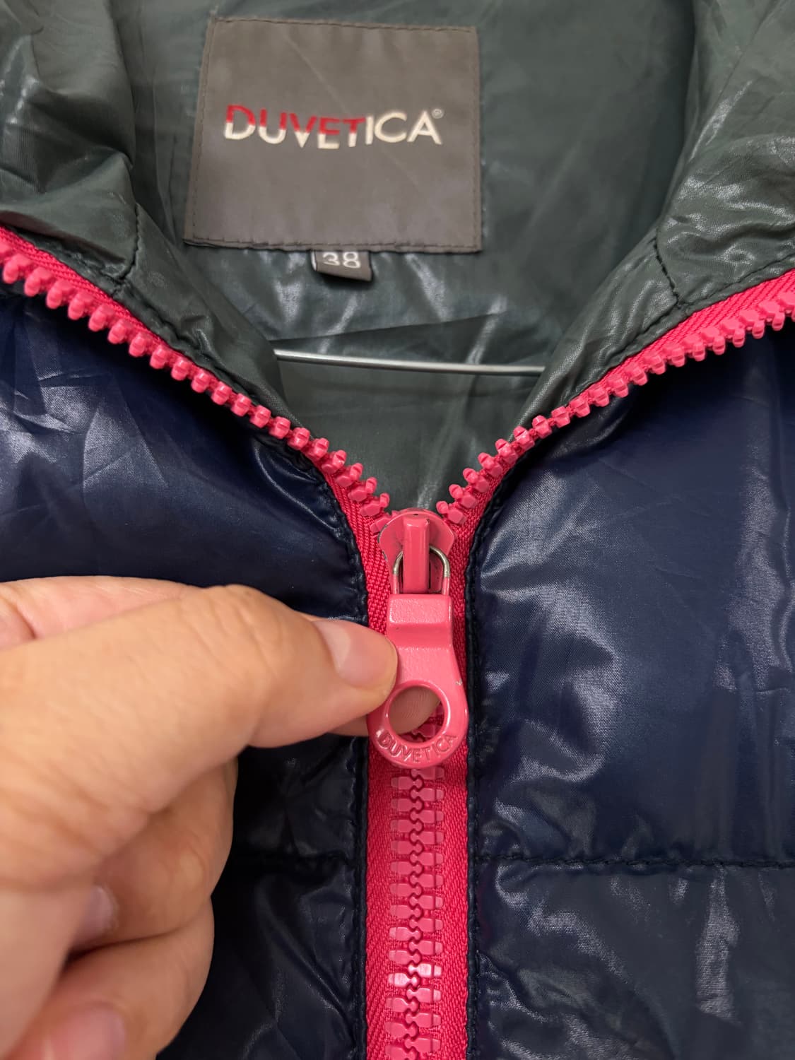 듀베티카 구스 다운 유광 패딩 38 상품이미지4