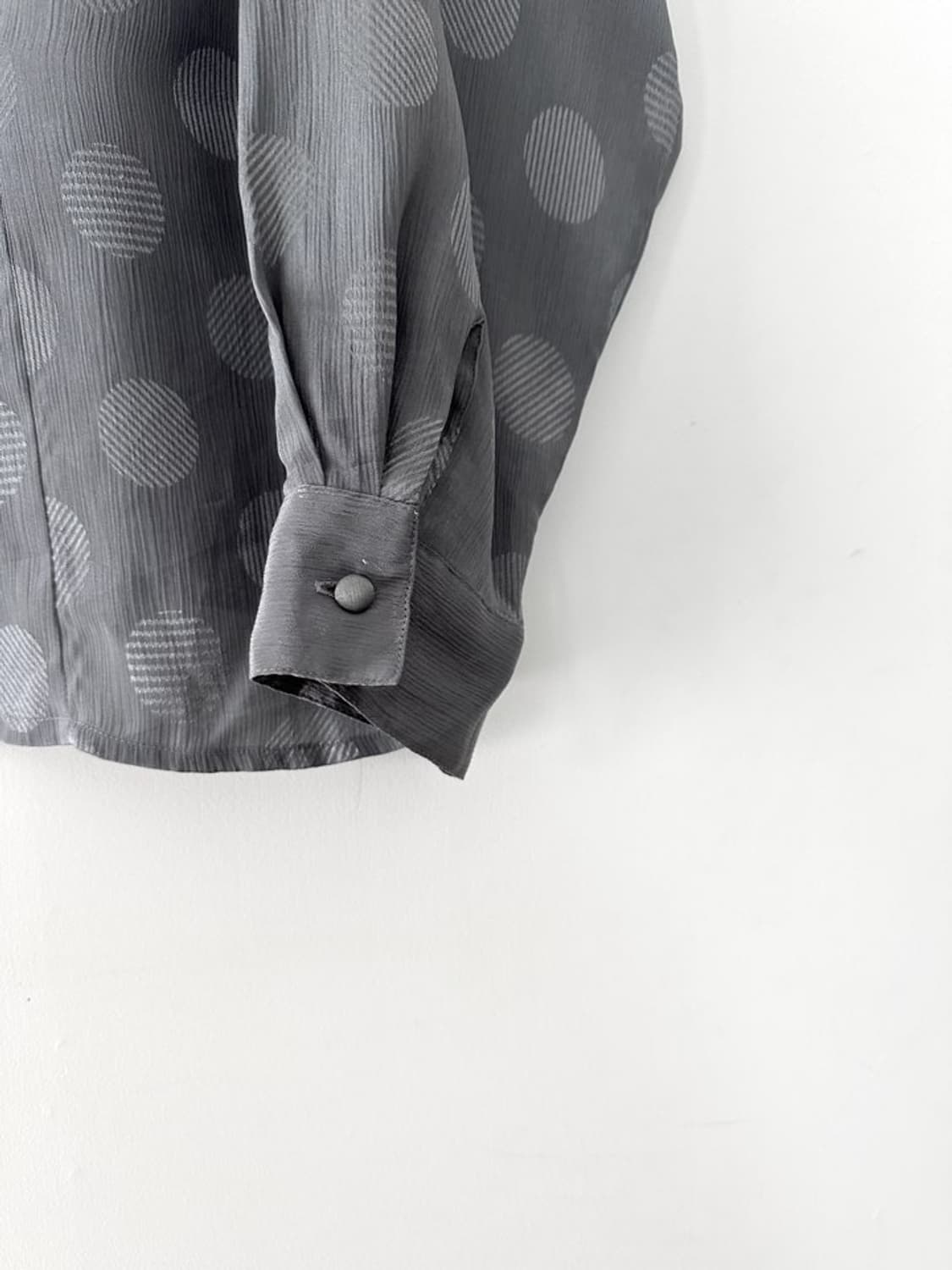 Dot pattern neck detail blouse / grey 상품이미지8