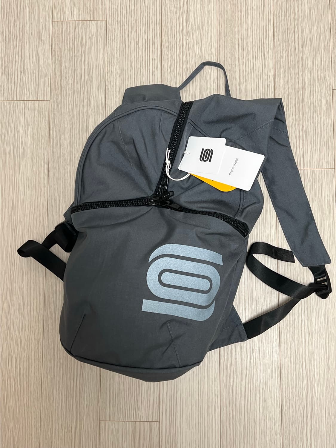 올리 샤인더 튤립 백팩 새상품 상품이미지2