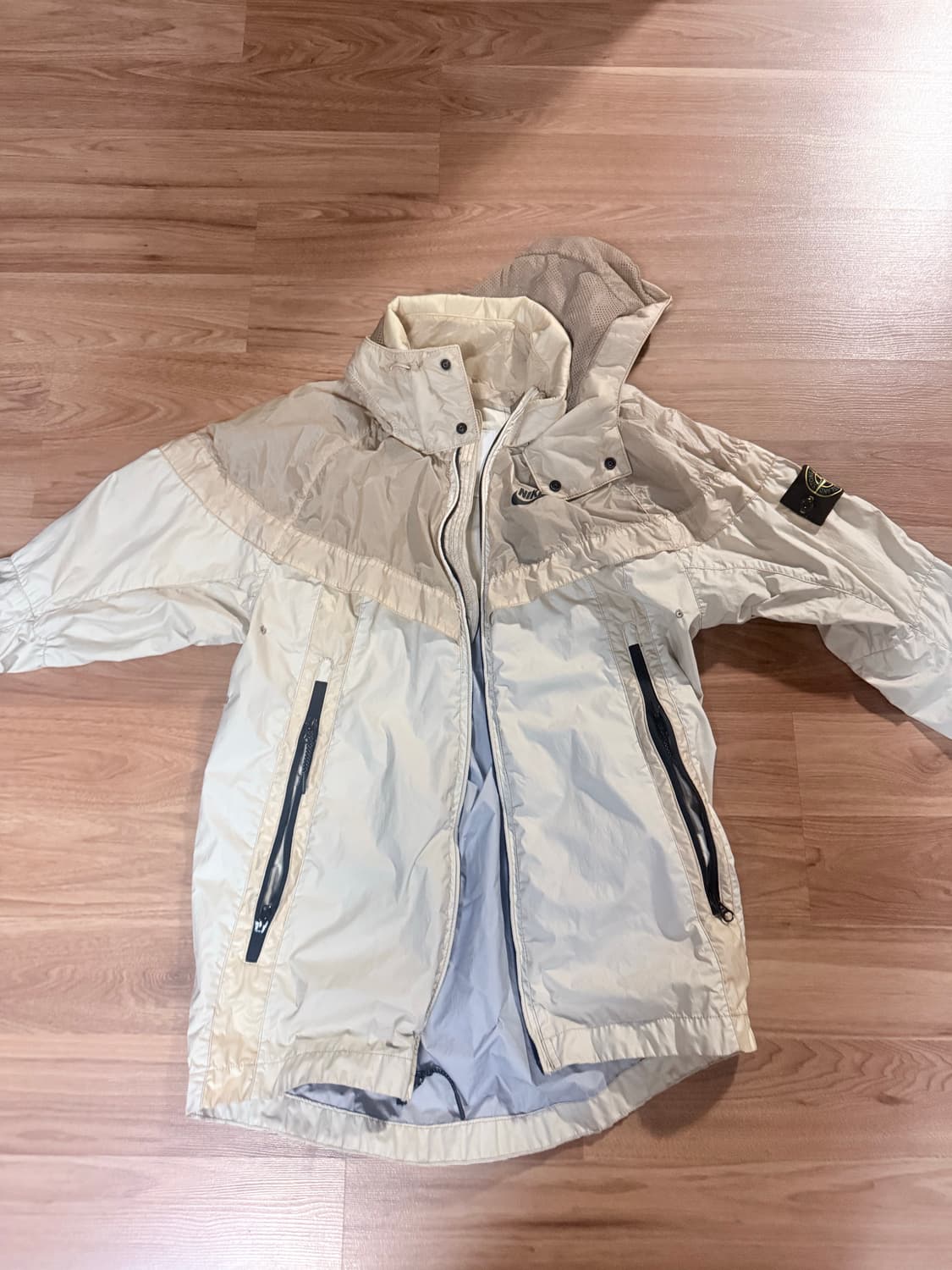 나이키 스톤아일랜드 xs 윈드러너  상품이미지1