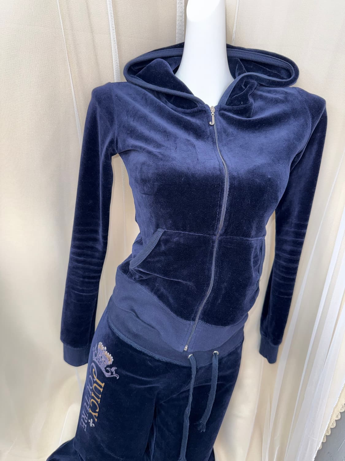 M Juicy Couture 네이비 벨벳 셋업 상품이미지1