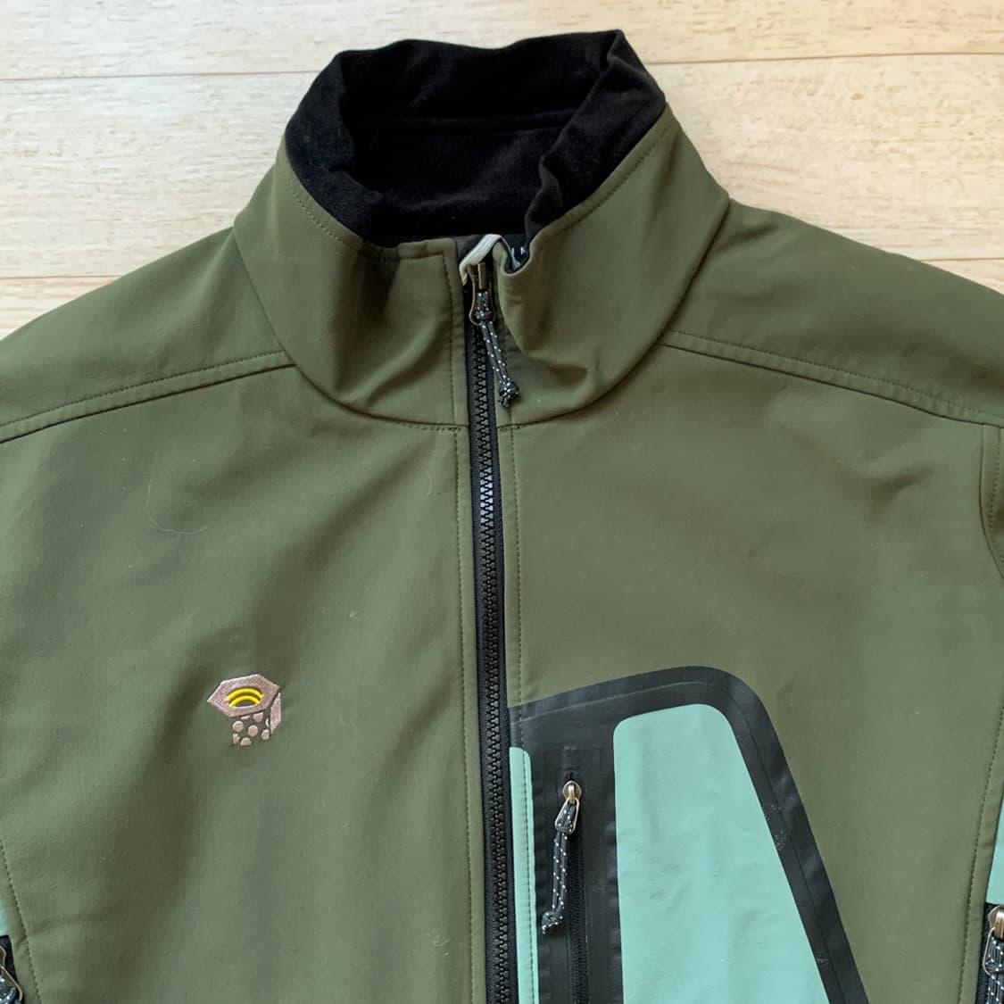 빈티지 마운틴하드웨어 올리브 그린 소프트쉘 자켓 상품이미지3