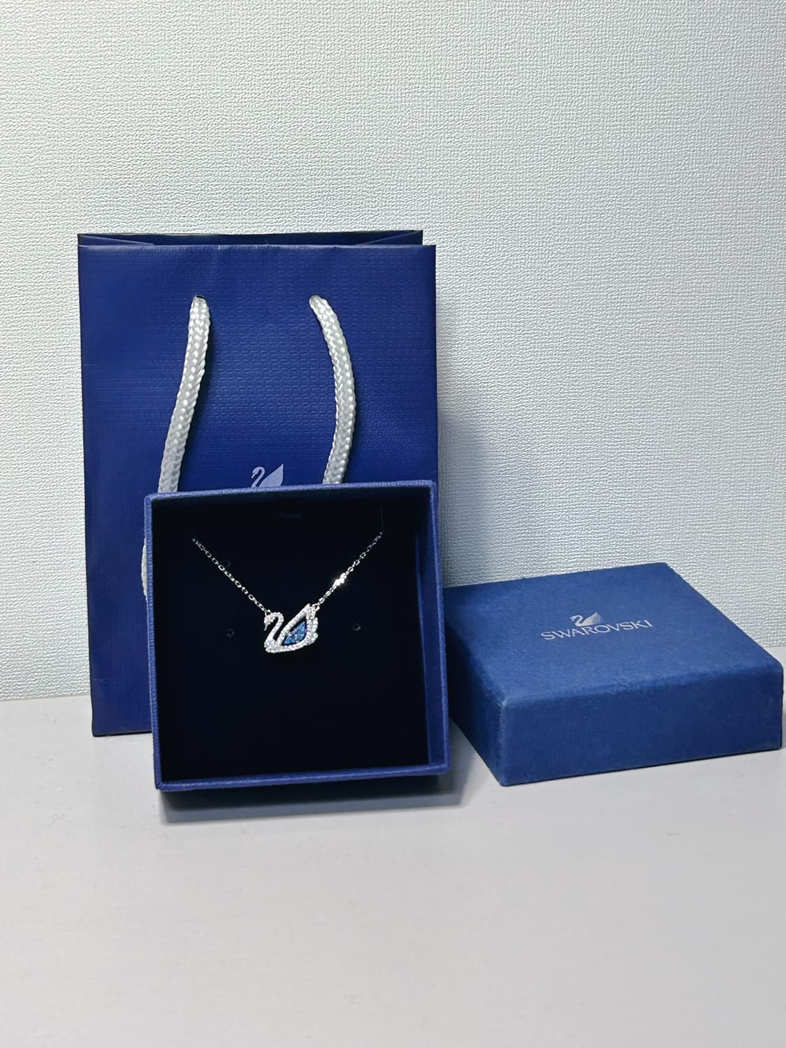 스와로브스키 블루 스완 목걸이 상품이미지1