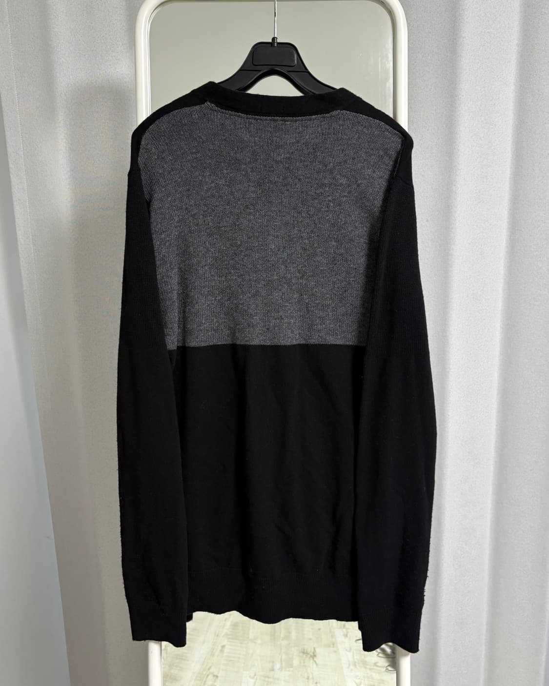 알마니익스체인지 배색 어깨단추절개 긴팔 롱슬리브리스 니트 상품이미지6