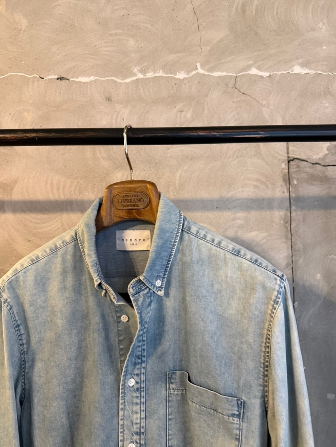 산드로 데님 버튼다운 셔츠 100 상품이미지3