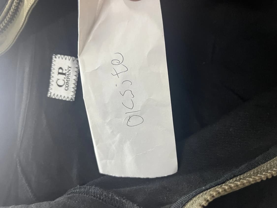  C.P. 컴퍼니 아티큘레이티드 집 암 렌즈 크루 스웨트 상품이미지5