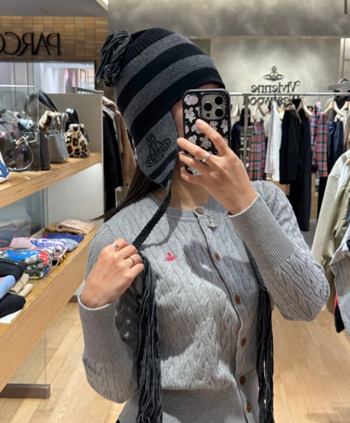 비비안웨스트우드 이어플랩 비니 모자 상품이미지3