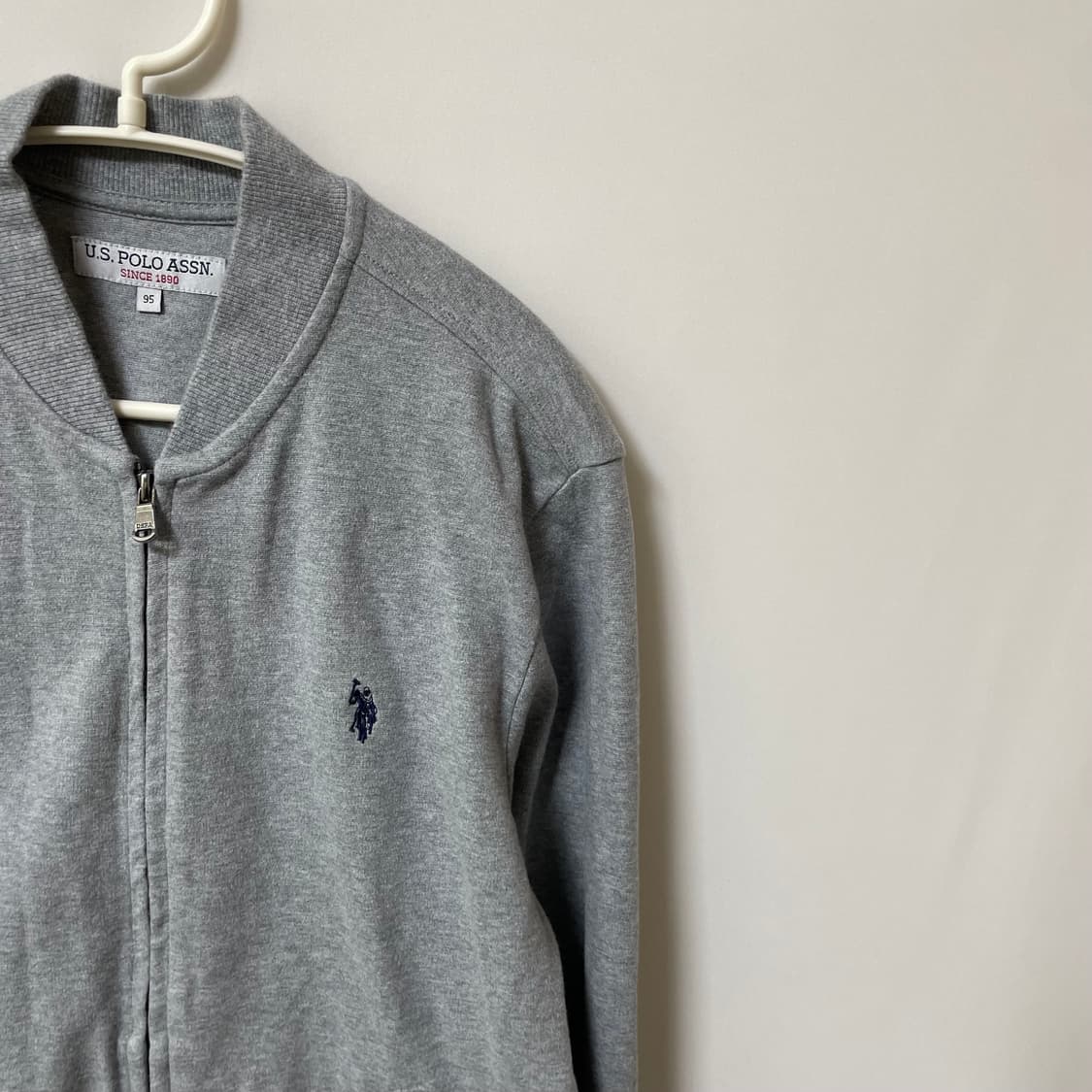 [ M ] 유에스 폴로 에센 로고 스웻 자켓 상품이미지3