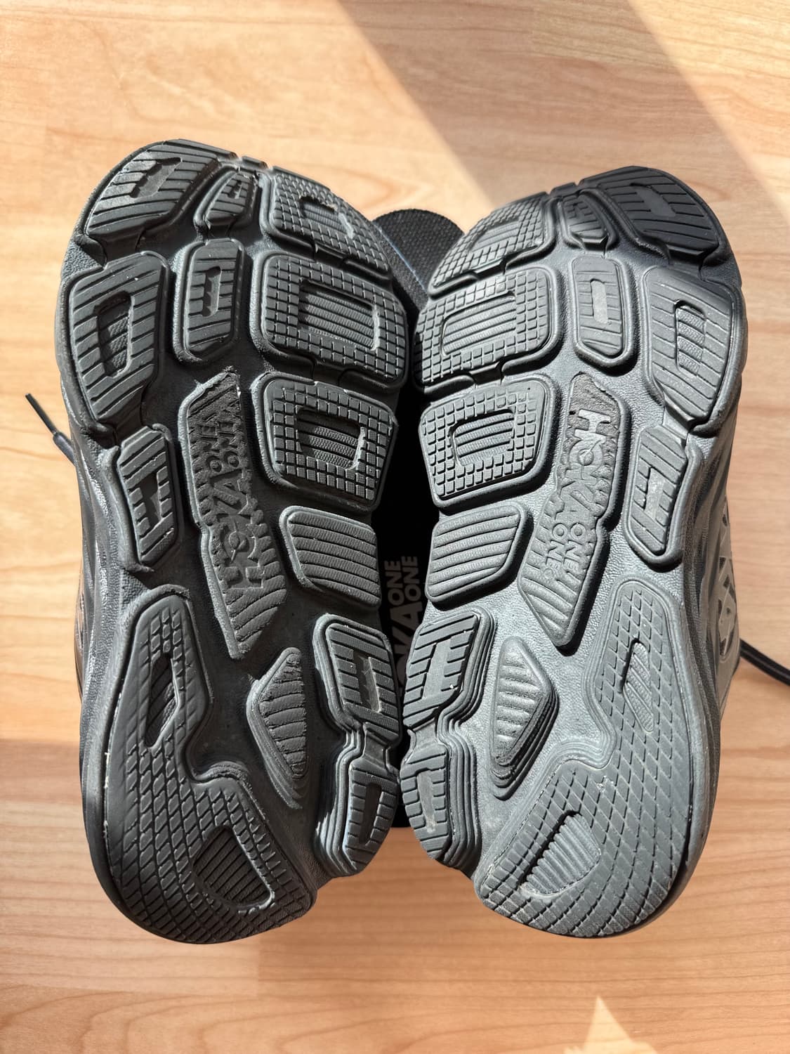 HOKA 호카 정품 본디 7 블랙 여성용 235 상품이미지4