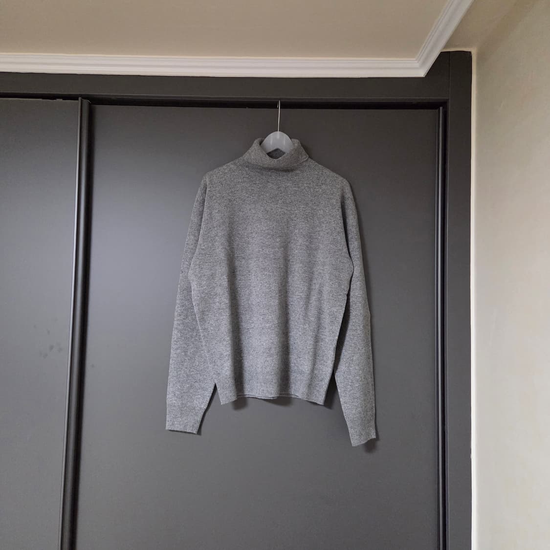 [1] 스테디에브리웨어 릴렉스드 울 캐시미어 터틀넥 니트 그레이 멜란지 상품이미지1