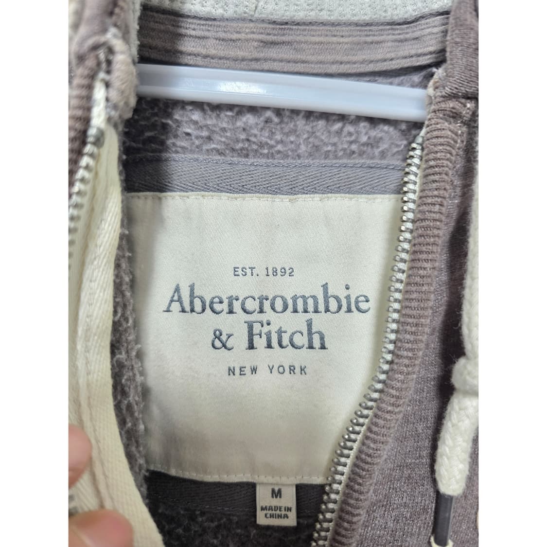 아베크롬비 뉴욕 후드집업 M 상품이미지2