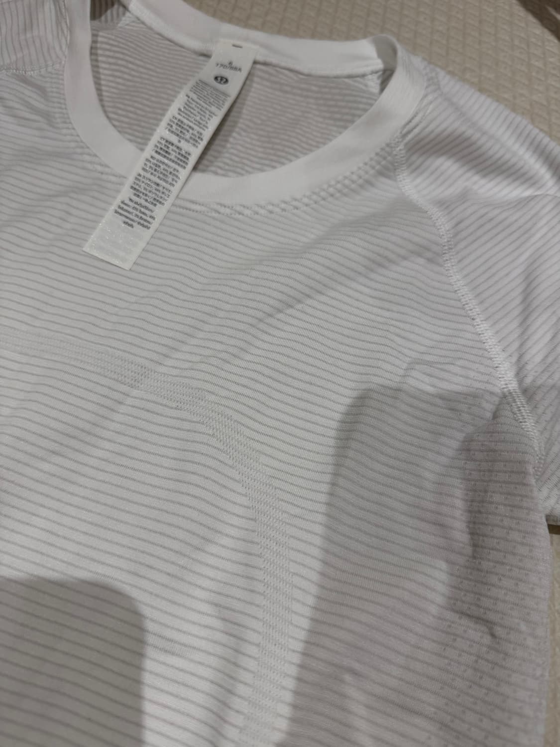 룰루레몬 스위프틀리 상의 긴팔 미착용 상품이미지2