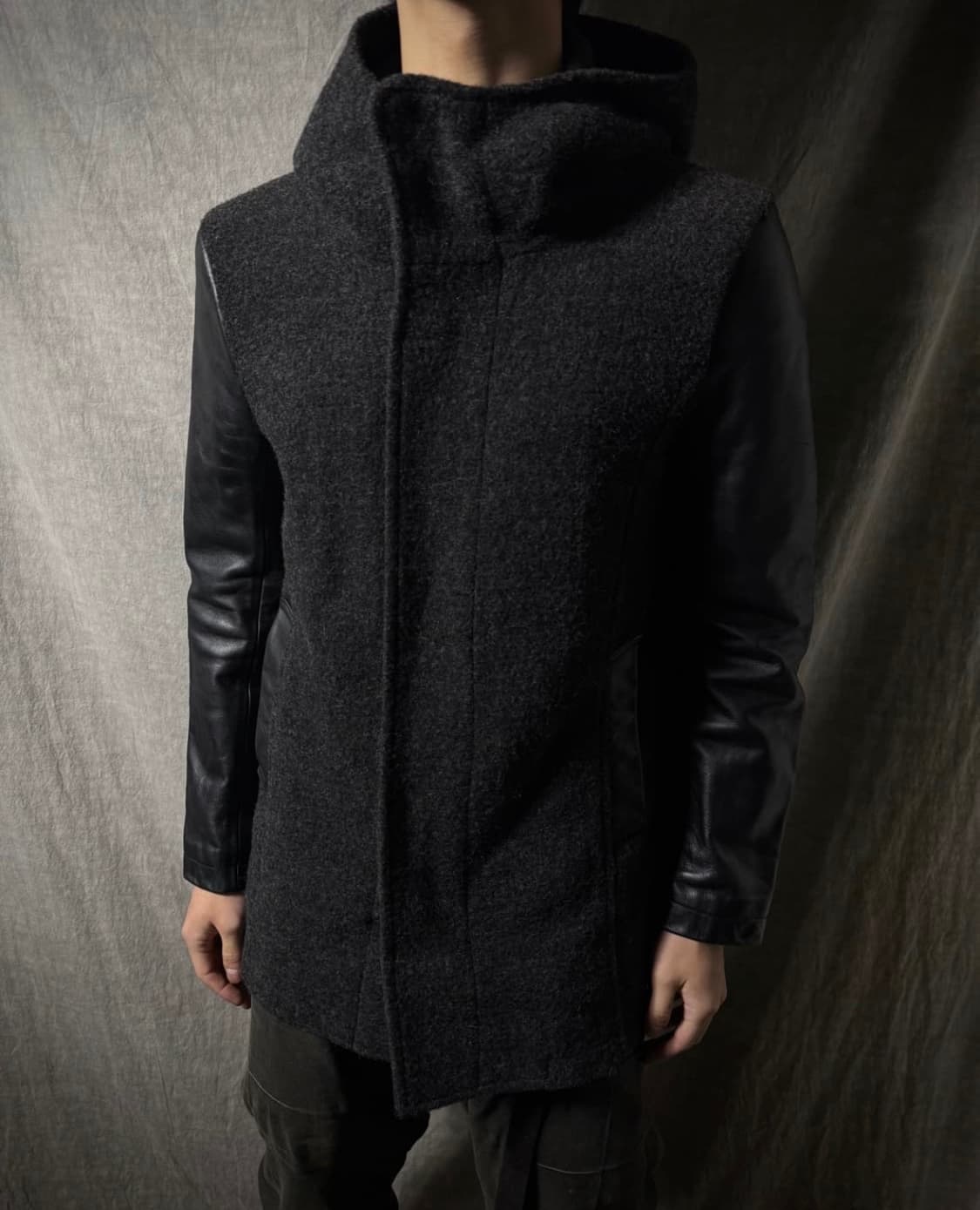 NO ID Hybrid Arm Leather Hooded Coat 상품이미지1