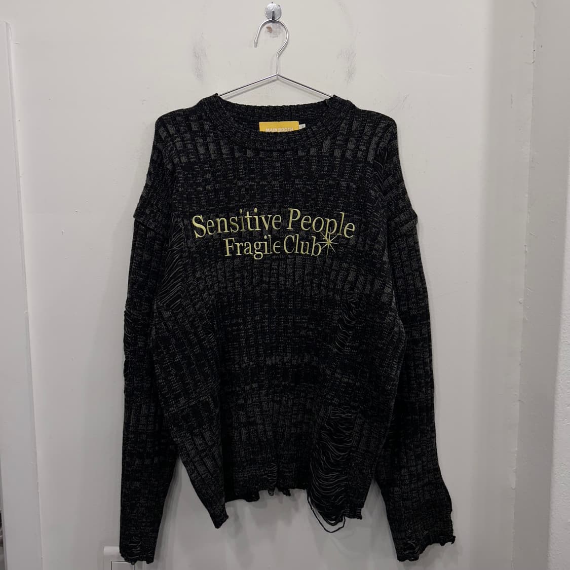 메인부스 투톤 빅로고 그런지 데미지 니트 상품이미지2