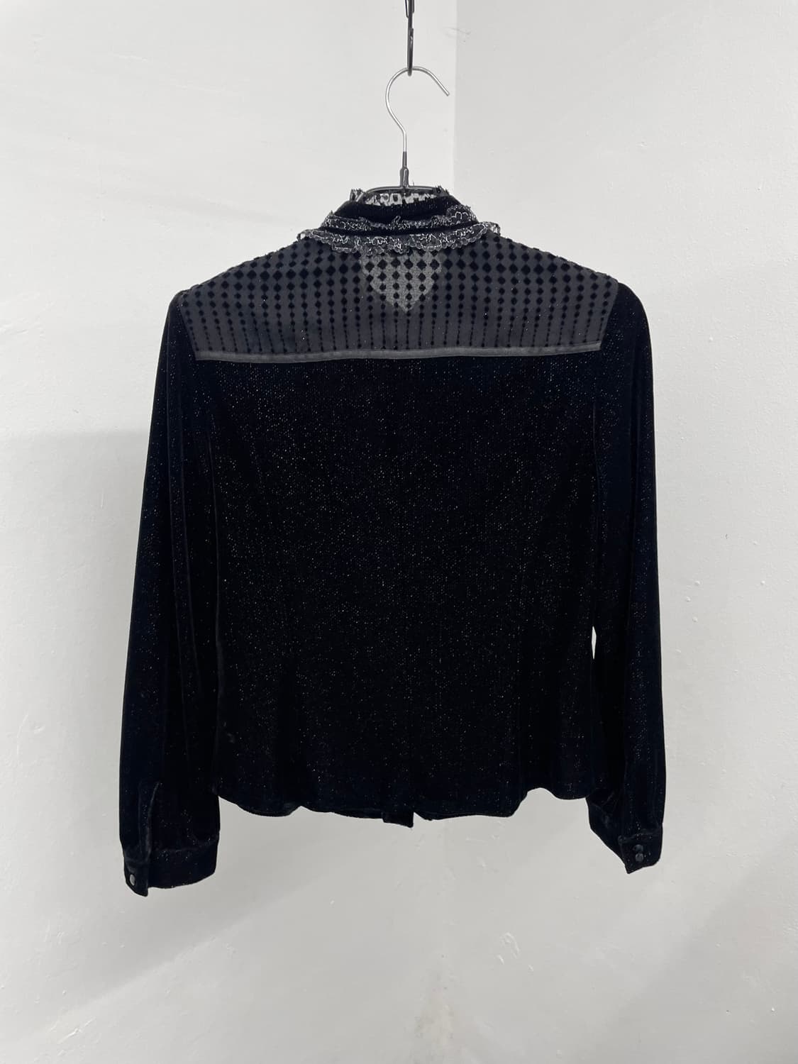 고딕 벨벳 프릴 블라우스 상품이미지7