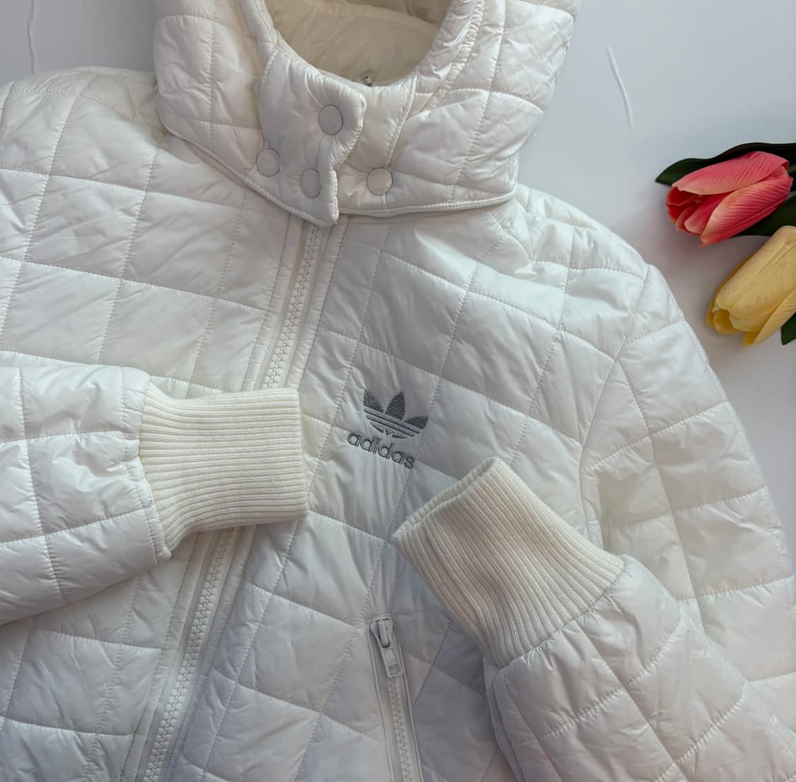 adidas 아디다스 대장급 트레포일 화이트 패딩  상품이미지3