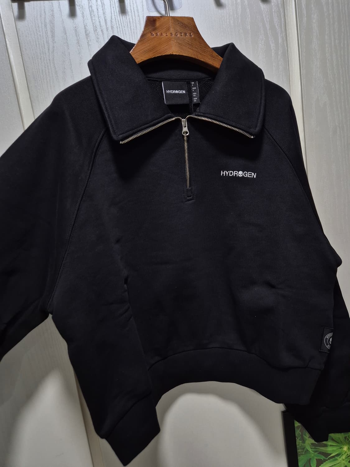 (세일)(새상품)하이드로겐 집업 맨투맨 블랙M 상품이미지5
