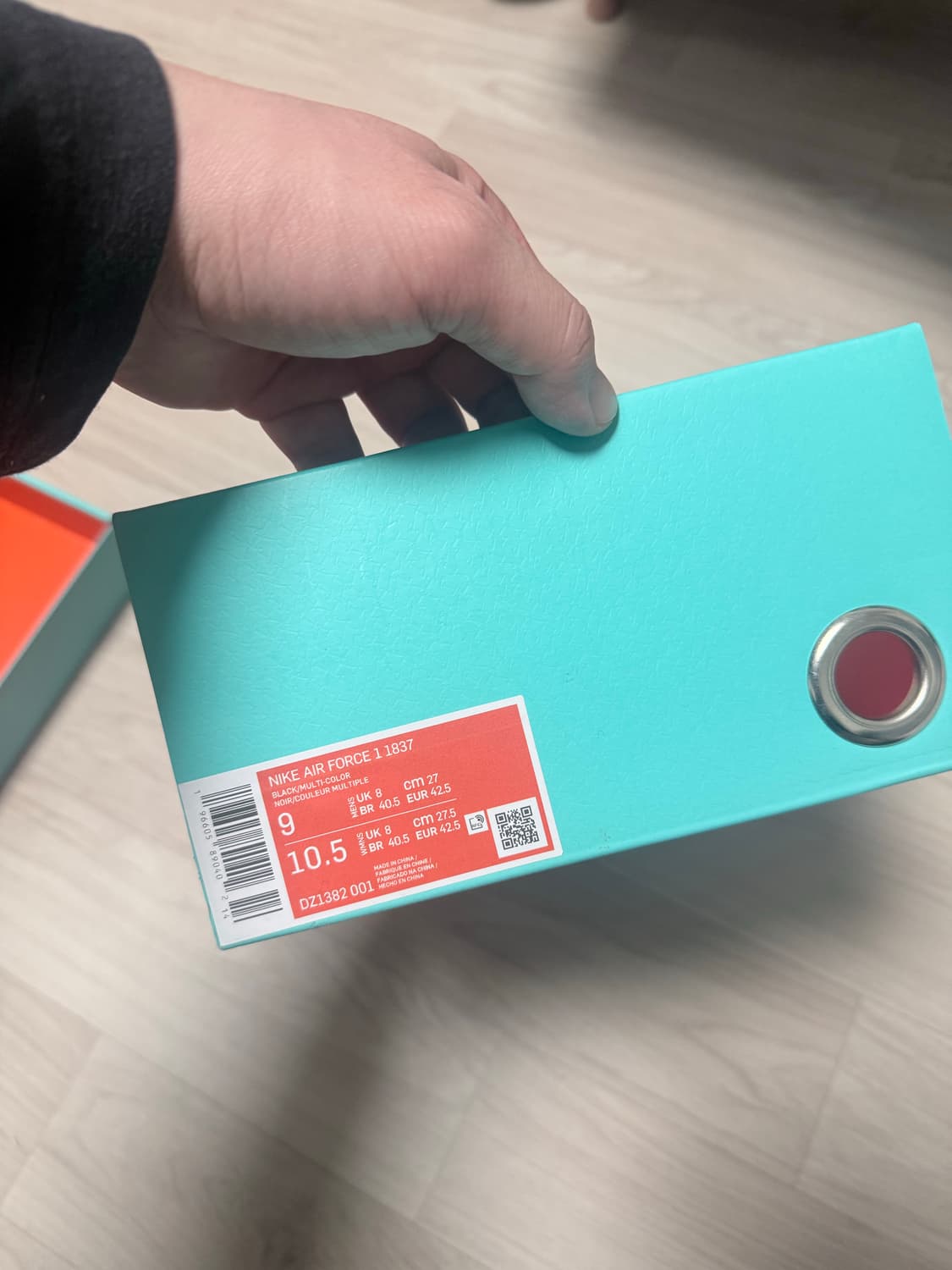 나이키 티파니 포스 270미리 박스 상품이미지4