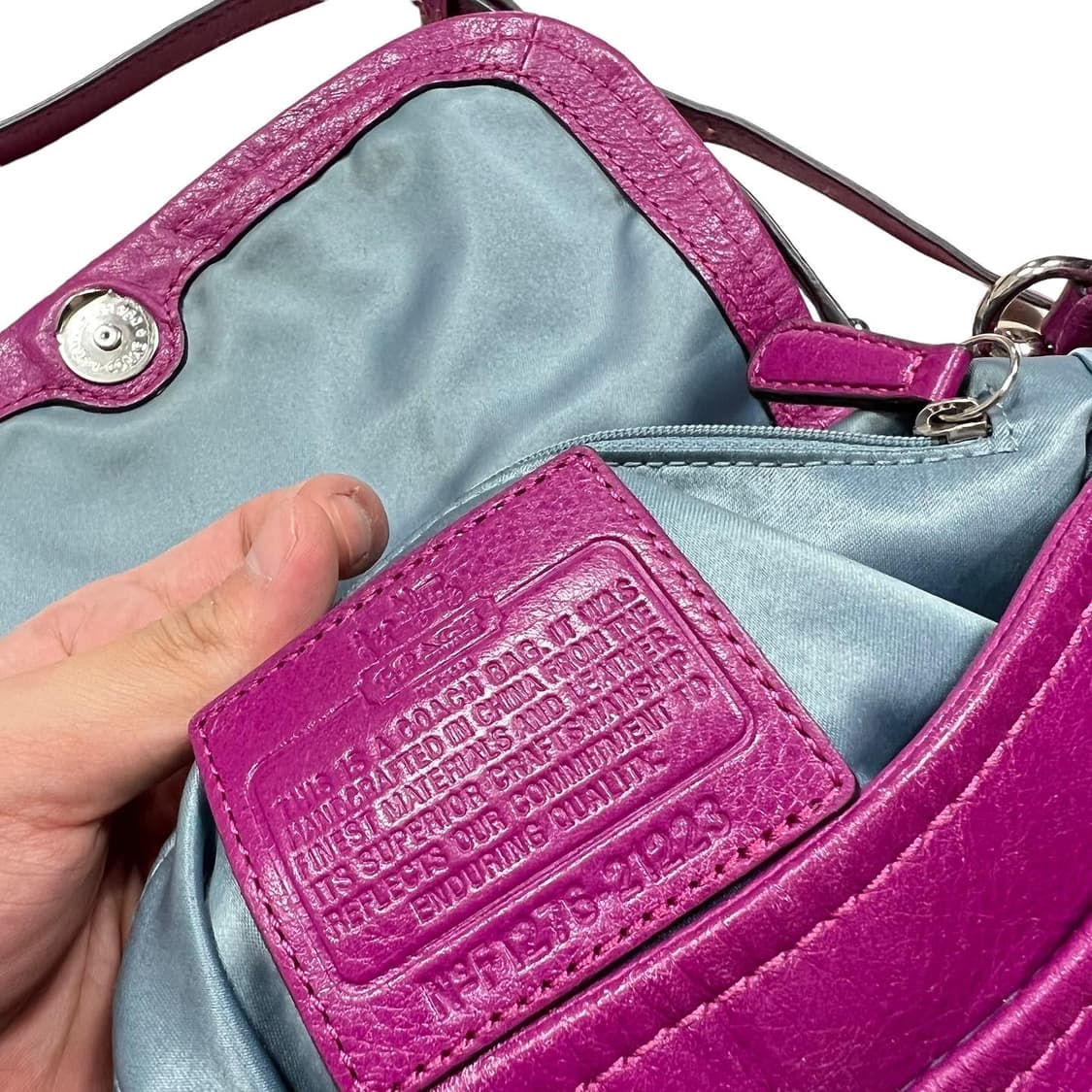 코치 핑크 바게트백 상품이미지5