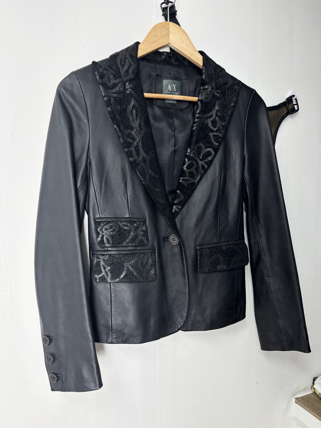 Armani Exchange A|X 블랙 레더 블레이저 자켓 상품이미지1