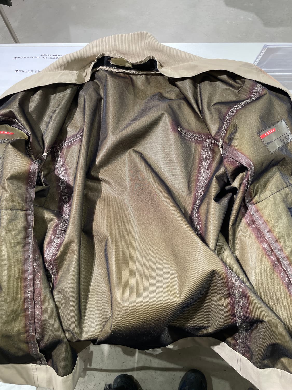 프라다 레드탭 베이지 고어텍스 투 웨이 집업 자켓 상품이미지9