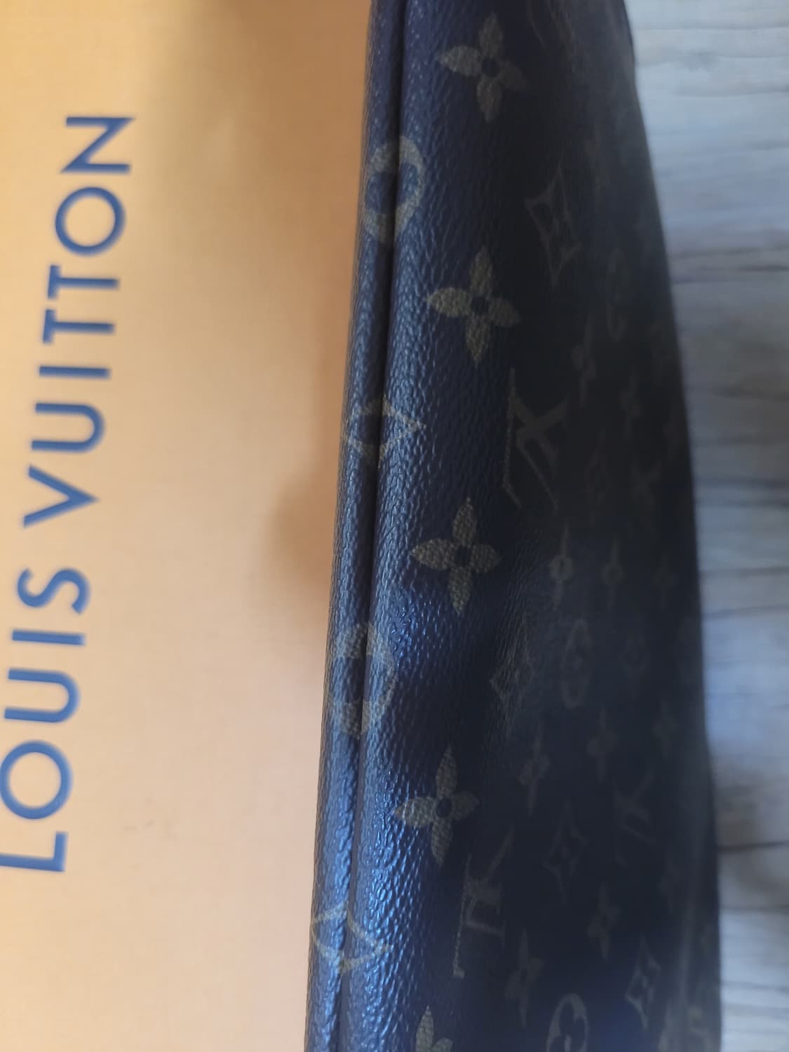 루이비통 에띠 보야쥬 클러치 상품이미지6