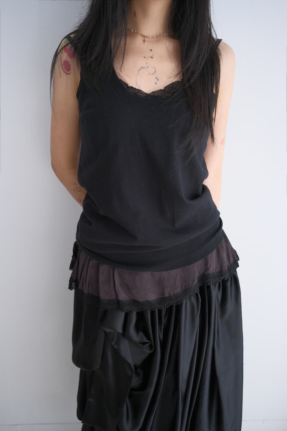 Lace slip layered knitted sleeveless loo 상품이미지1
