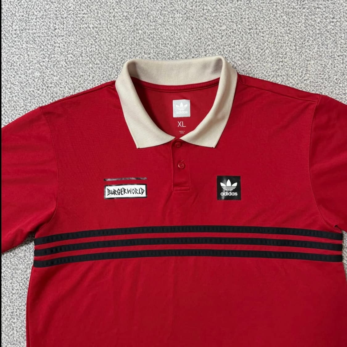 아디다스 x 버거월드 콜라보 반팔티 상품이미지5