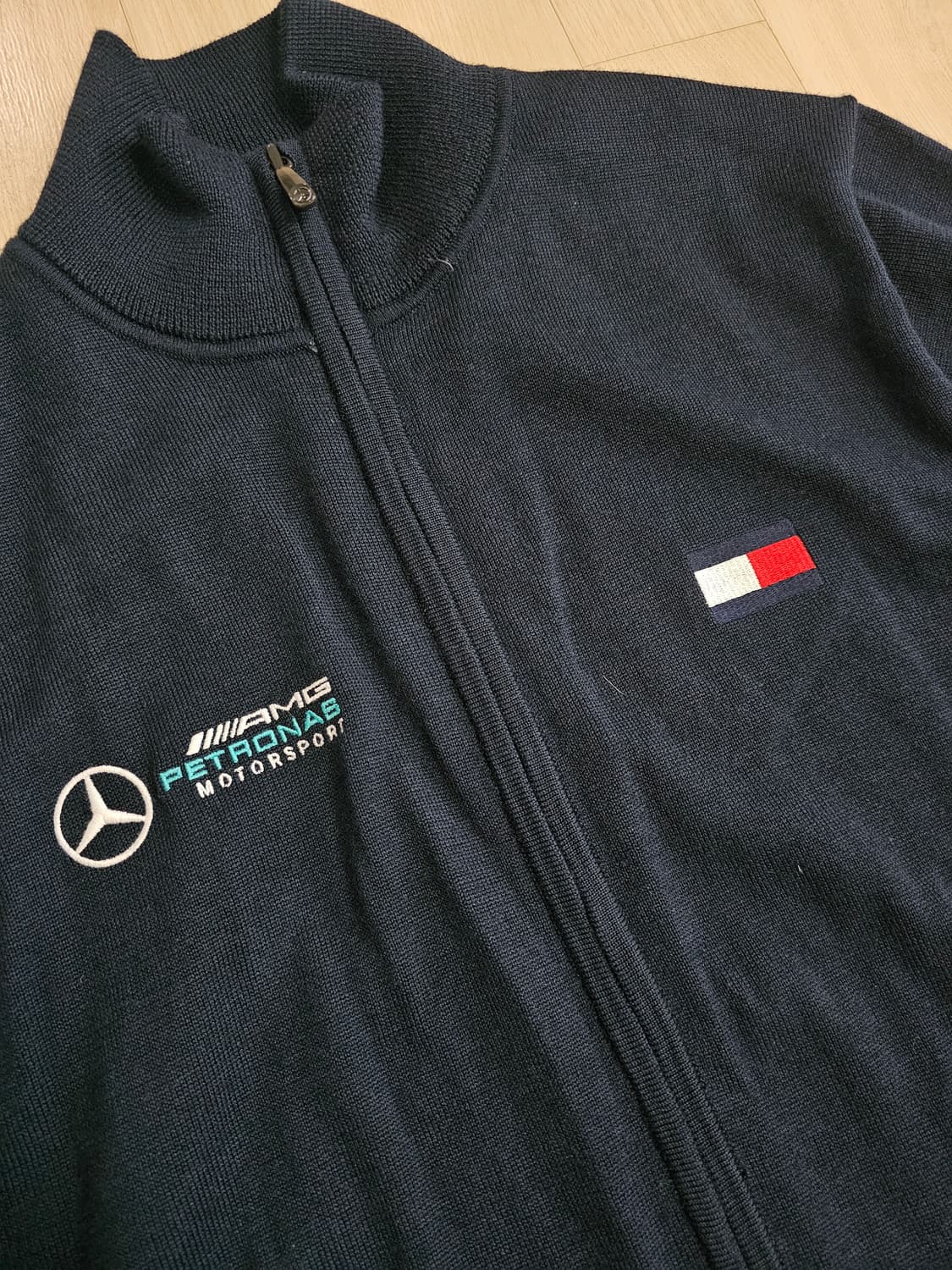 타미힐피거 메르세데스 벤츠 니트 집업 L 새상품 상품이미지3