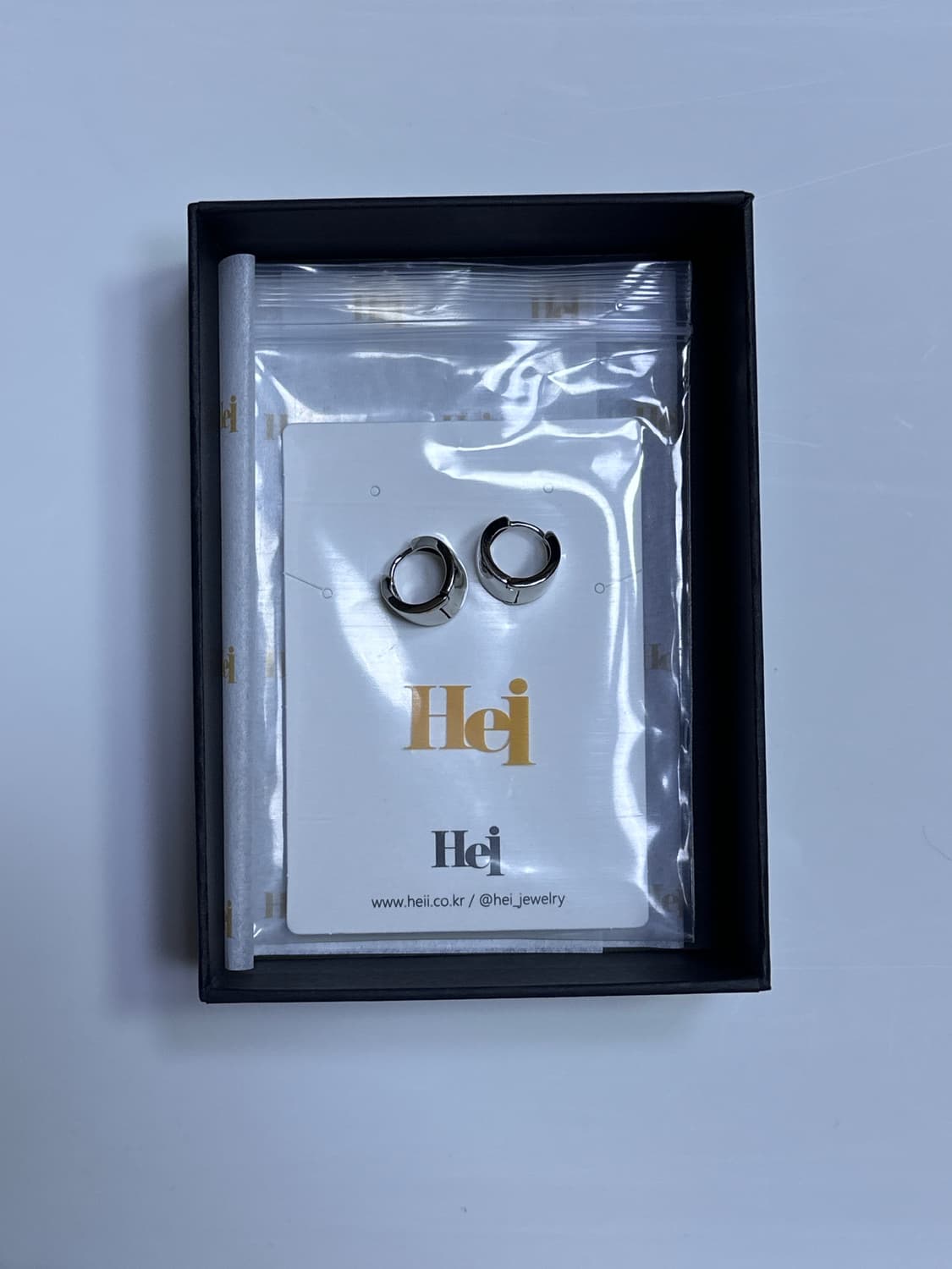 헤이 볼드 콘 귀걸이 Hei BOLD CONES EARRING 태연 채영 상품이미지2