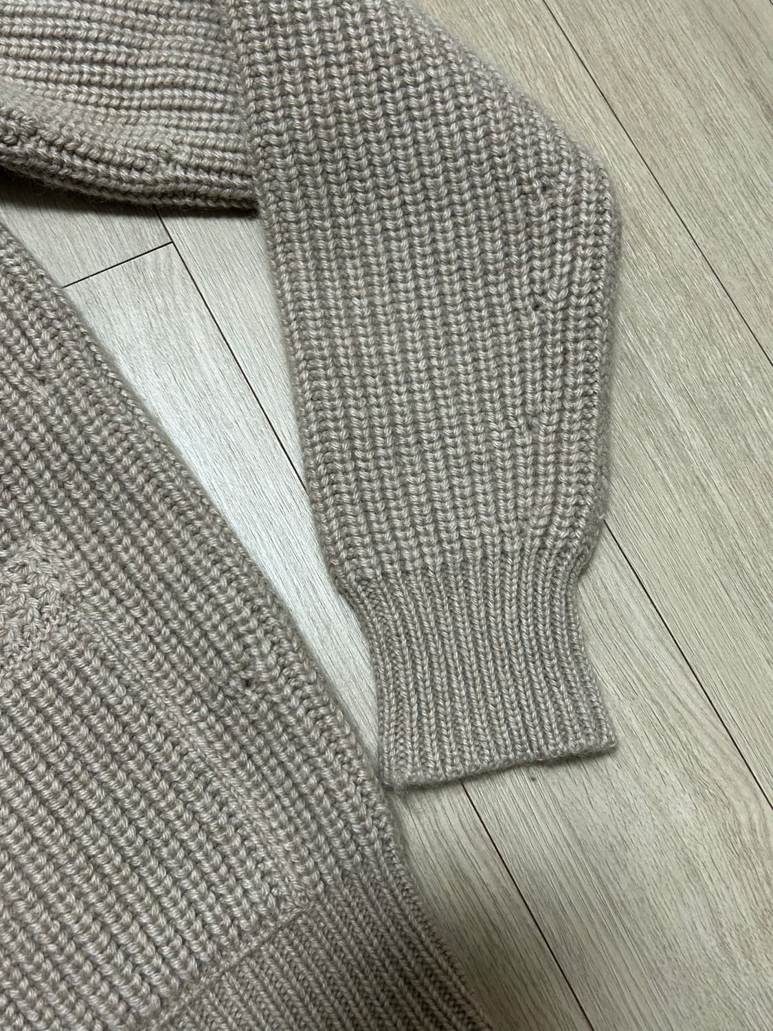 톰포드 숄카라 가디건 52 상품이미지4