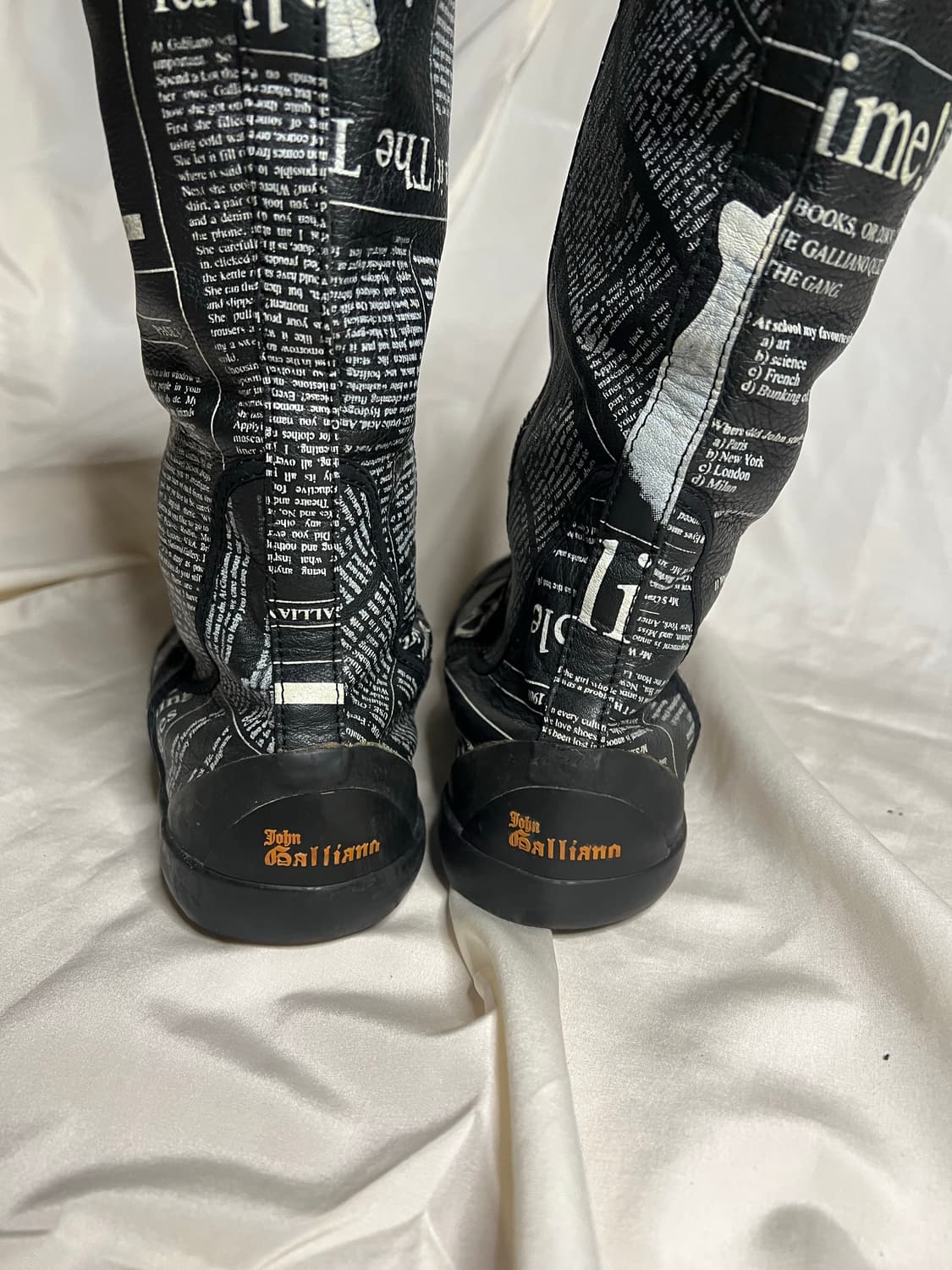 희귀** 00s JohnGalliano newspaper boots 상품이미지5