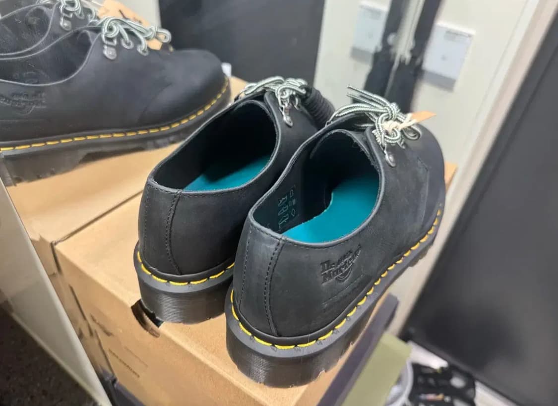 닥터마틴 디스이스네버댓 270 사이즈 상품이미지1