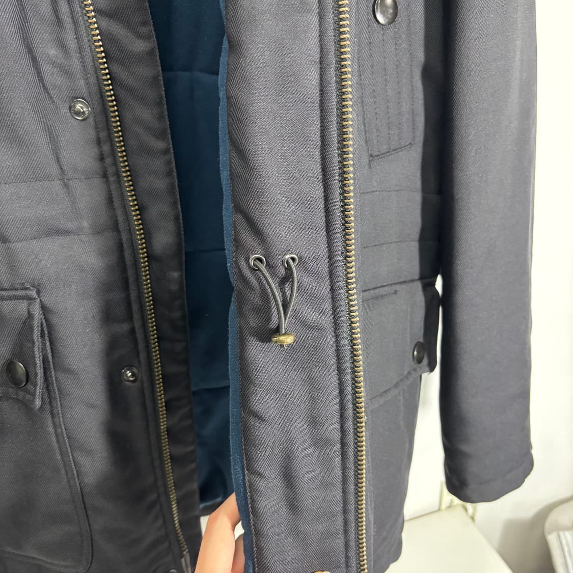 100 M 폴스미스 블랙 후드탈부착 누빔 N3B점퍼 상품이미지6