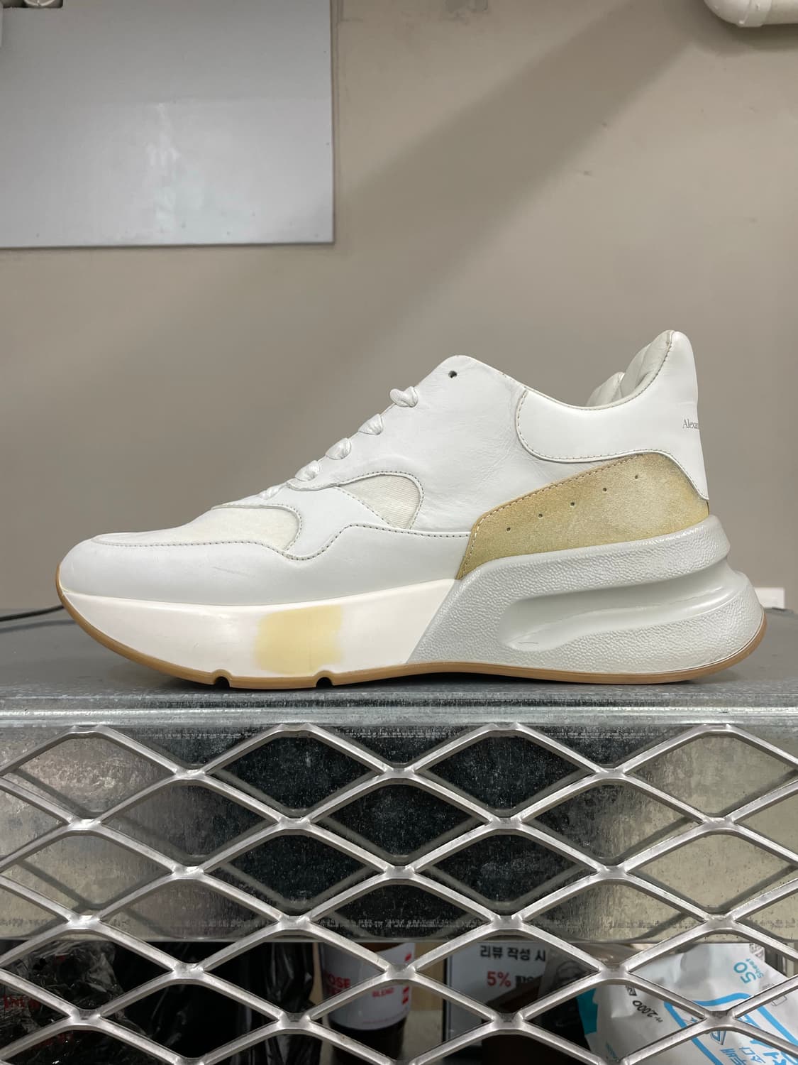 알렉산더 맥퀸 오버사이즈 레이스업 스니커즈 42 (gr-4458) 상품이미지1